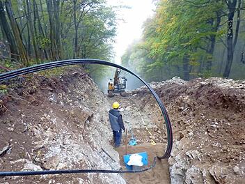 Verlegearbeiten im Steilhang an der Wallerwarte Foto: Thomas Weichert