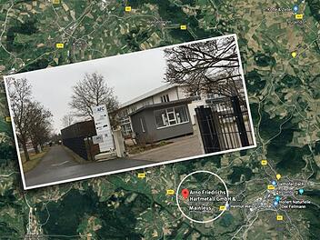 Der moderne Einbrecher braucht keine Informanten mehr - Komplize Google weiß alles; links das Firmengebäude von AFC Hartmetall in Mainleus, wo die Rumänenbande eingebrochen ist. Fotos: Stephan Tiroch, google maps / Montage: Dagmar Klumb
