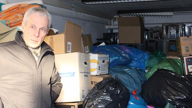 Blick in den Lagerraum im Untergeschoss.