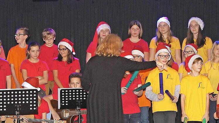 Der Schüler der Klassen 6a/6b gaben schon einen Vorgeschmack auf das Kindermusical "Toms Traum".