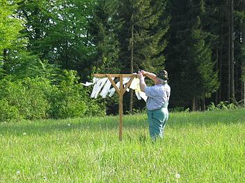 Zu den neuesten Vergrämungsmethoden zählt eine sogenannte Wildscheuche. Foto: Bauernverband