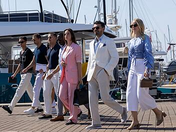 Acht "Talents" wollen sich in Monaco beweisen. Von links: Tim Rasch, Randolf Cubin, Meltem Tasan, David Ohligschl&auml;ger, N&eacute;h&eacute;mie Wagne, Sophia Fellner, Tarik Oguz und Jolyn Walter.