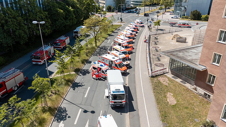 Großangelegte Katastrophenschutzübung: Rund 800 Einsatzkräfte proben den Ernstfall