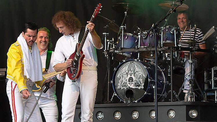 Queen Revival Show zum Auftakt des ""Tambacher Sommers".Foto: Albert Höchstädter