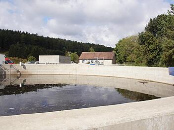 Rund 300 Tonnen Klärschlamm fallen im modernisierten Klärwerk in Prölsdorf an, und der muss entsorgt werden.  Sabine Weinbeer/Archiv