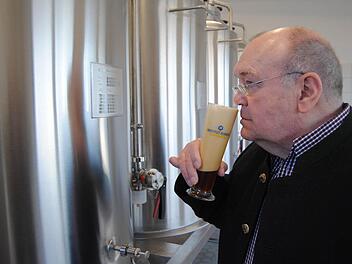 Peter Romeis hat einen Riecher f&uuml;r den ausgewogenen Biergeschmack: mal traditionell, mal modern und exotisch. Foto: s: Wolfgang D&uuml;nnebier