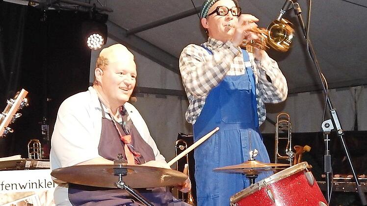 Das Duo Roland Jonak (links) und Manfred Spindler vermisst die Auftritte vor Publikum. Fotos: Horst Wunner
