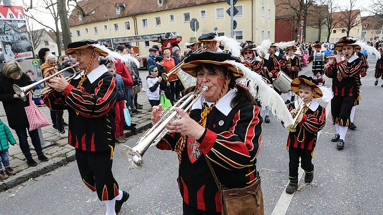 Faschingsumzug in der Bamberger Gartenstadt Foto: Barbara Herbst