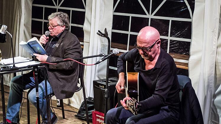 Fitzgerald Kusz (links) und Klaus Brandl gastierten in der Coburger Reithalle.Foto: Jochen Berger
