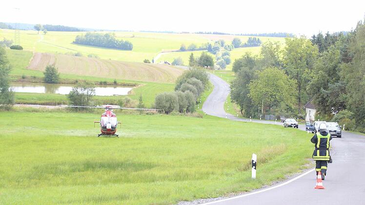 Der zweite Helikopter ist startklar.  Foto: Friedwald Schedel