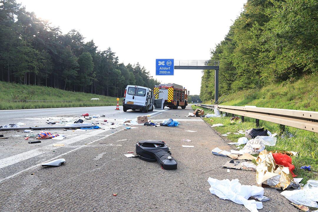 A3 bei Altdorf: 19-Jähriger aus Auto geschleudert