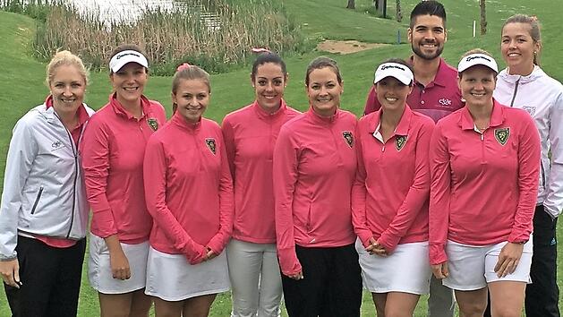 Die Herzogenauracher Damenmannschaft um Trainer Matthias Knoblauch strebt in der Regionalliga den Wiederaufstieg an.  Foto: privat