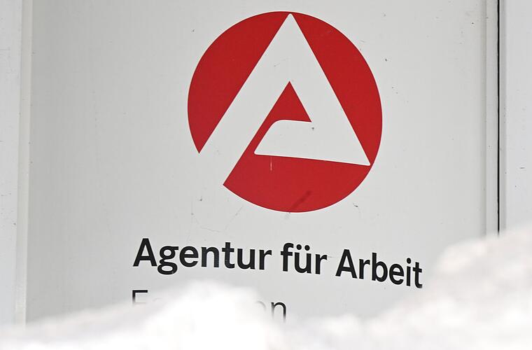 Talsohle wird länger: Mehr als drei Millionen Arbeitslose