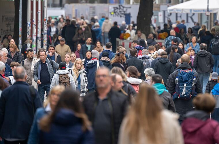 Einzelhandel legt 2025 zu - mehr Umsatz im Weihnachtgeschäft