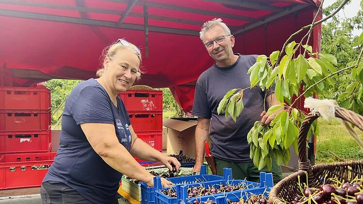 Anja und Martin Friedrich arbeiten im malerischen Kirschgarten hoch &uuml;ber Igensdorf im Herzen der Fr&auml;nkischen Schweiz. Nikolas Pelke