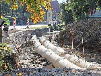 An den Stellen in Horsdorf, wo die Steine gesetzt werden, fließt die Lauter in Rohren vorbei.  Fotos: Tobias Kindermann