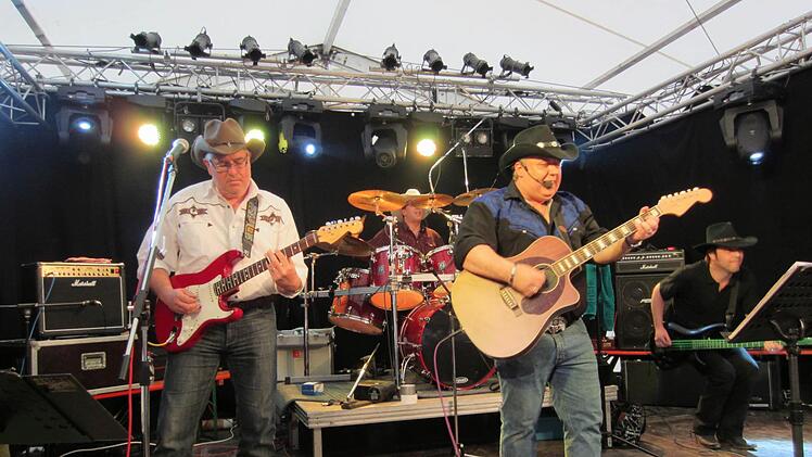 Die Skyline Riders in Action: (von links) Wolfgang Pelzer, Armin Gügel, Joachim Laaber, Klaus Hofmann.