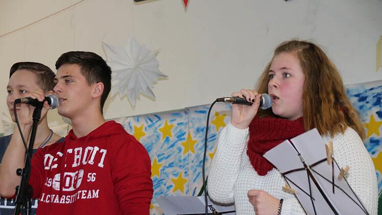 Weihnachtsfeier der Mittelschule. Foto: Heike Beudert