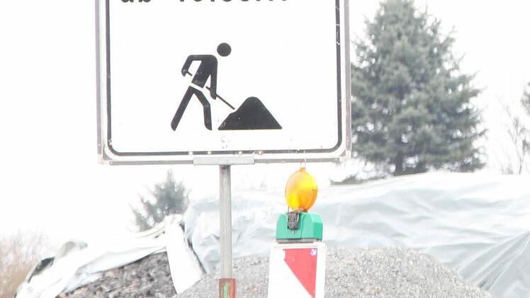 Schon wieder überholt: Nicht wie geplant am 8. März und dann am 13. März, sondern erst ab Mittwoch, 15. März, soll komplett gesperrt werden. Foto: Stephan Tiroch