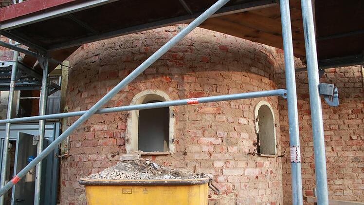 Die Spinnstuben vor den Toren von Mainleus. Foto: Jürgen Gärtner