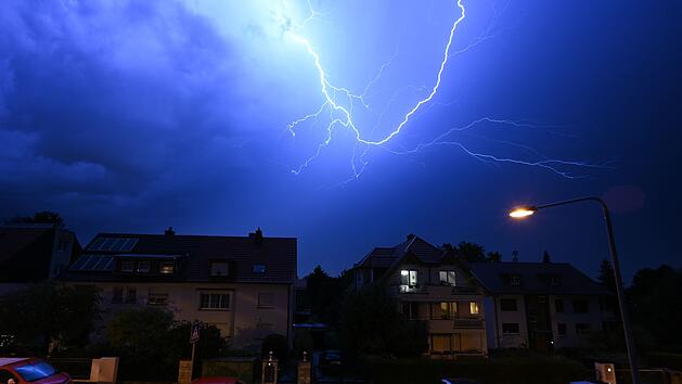 Wetter in Franken: DWD warnt vor starken Gewittern am Donnerstag - hier soll es krachen
