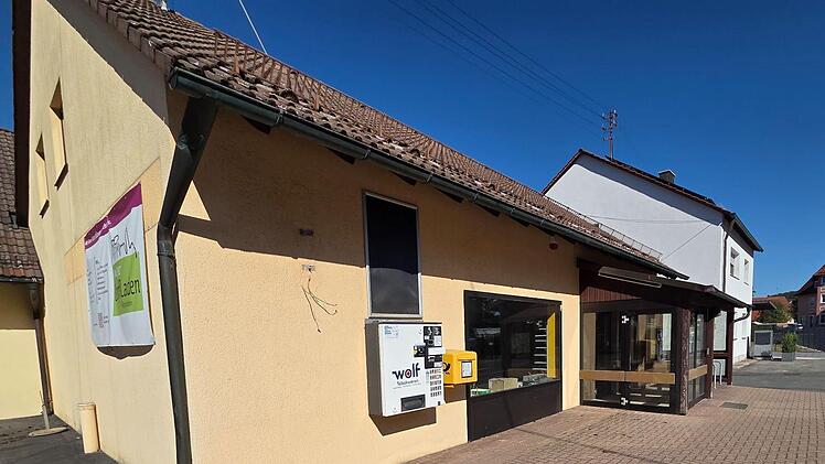 Der ehemalige Supermarkt in Hiltpoltstein wird zu einm Dorfladen umgebaut.Petra Malbrich