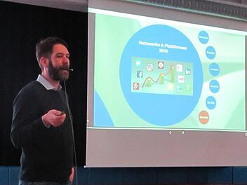 Der Digitaltrainer Hendrik Odendahl informierte in Ebermannstadt.  Foto: privat