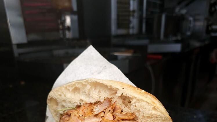 Nürnberg: Wieder Ein-Euro-Döner-Aktion - "Emir‘s Döner Haus" hat besonderes Angebot