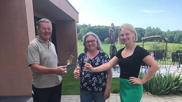 Anton und Anna Bischof und  Franziska Bischof  Foto: Tamara Neder