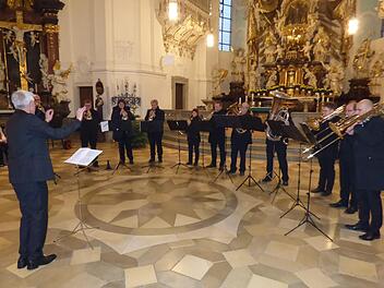 Das Blechbläser-Ensemble Hundshaupten widmete sich den Variationen über ein Thema von Joseph Haydn. Foto: Thomas Weichert