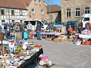 Der "Original M&uuml;rschter Tr&ouml;delmarkt" ist im Gegensatz zum st&auml;dtischen Markt immer gr&ouml;&szlig;er geworden.  Foto: Bj&ouml;rn Hein