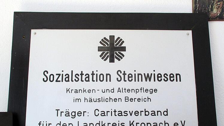 Dieses Schild prägte am 2. Juli 1979 den  Eingang zur Sozialstation SteinwiesenSusanne Deuerling