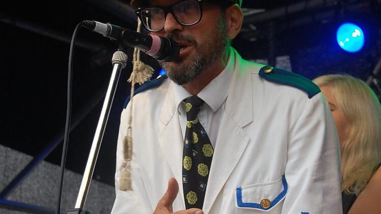 Monster Trash Prinz Ahmet lebte seine Rolle als Moderator voll aus. Foto: Rolf Krebs