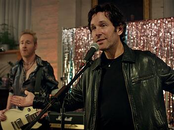Power Ballad - Der Song meines Lebens Im Kinofilm "Power Ballad - Der Song meines Lebens" verkörpert Paul Rudd den Hochzeitssänger Rick.