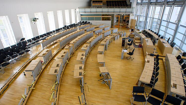 Umbau im Plenarsaal des Landtags von Sachsen-Anhalt