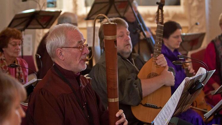Impressionen vom Konzert mit dem Melchior-Franck-Kreis im Riesensaal der Coburger Ehrenburg.Foto: Jochen Berger