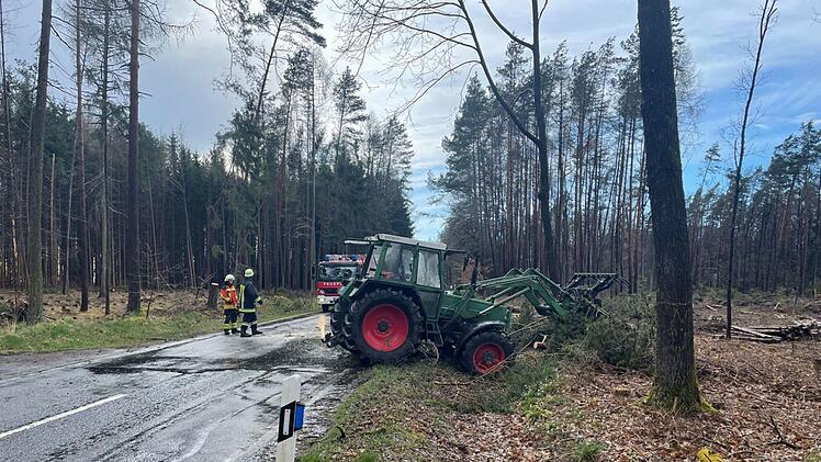 Feuerwehr Seßlach zu zwei Einsätzen wegen Sturm alarmiert