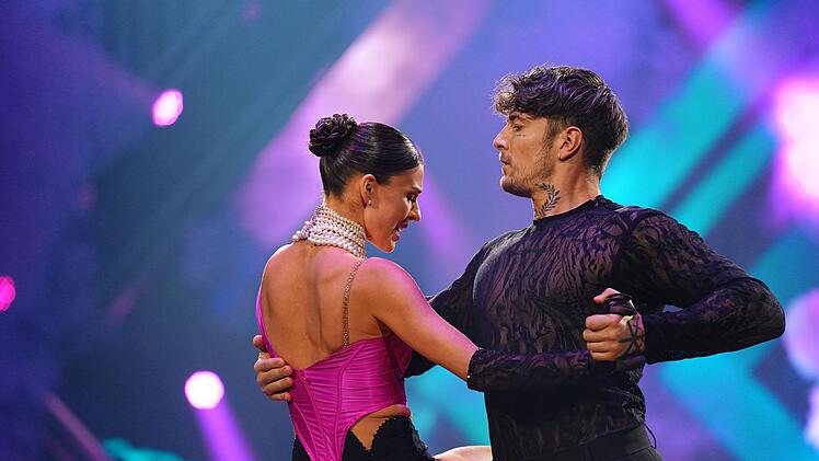 Willi Whey und Patricija Ionel tanzten zu "Closer" von Ne-Yo.