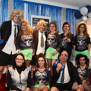 Tanzvorführungen, Comedy und Musik