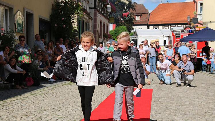 Modenschau Foto: Bettina Knauth