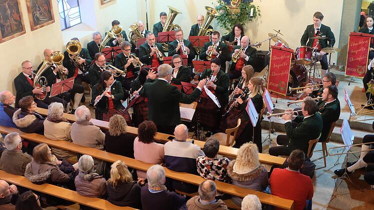 Die Kirche war sehr gut besucht. Philipp  Bauernschubert