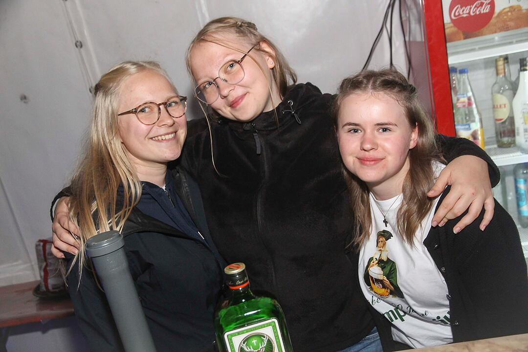 Super Stimmung in Schimmendorf.