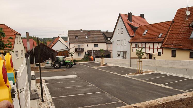 Blick auf den neuen Altstadtparkplatz in EltmannGünther Geiling