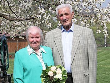 Das Jubelpaar Elfriede und Gregor Lediger  Foto: Günther Geiling