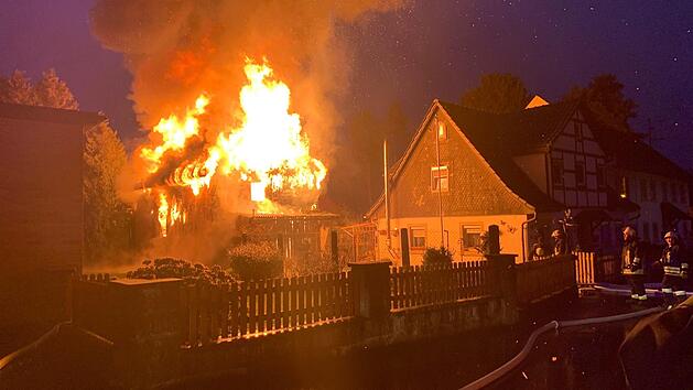 Zu einem Brand im Kreis Kronach mussten Polizei und Feuerwehr am Heiligabend ausrücken. Foto: Polizei