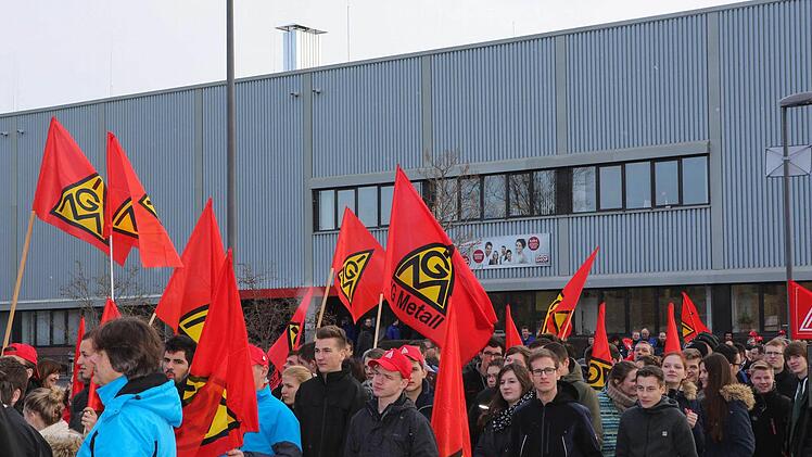 Warnstreik am Montag bei Bosch in Bamberg. Foto: Harald Rieger