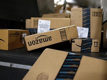 Sind die Angebote am Amazon Prime Day wirkliche Schnäppchen? Finden Sie es heraus, indem sie Preise vergleichen. Symbolfoto: Patrick Semansky/AP/dpa