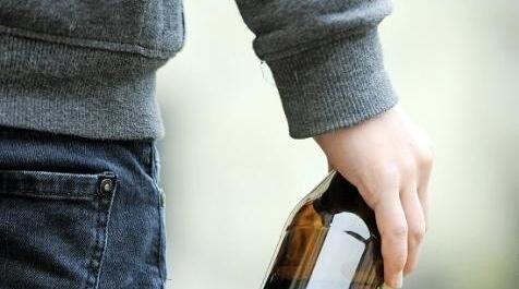 Attacke mit Bierflasche in Disco: 26-J&auml;hriger geht auf Security los