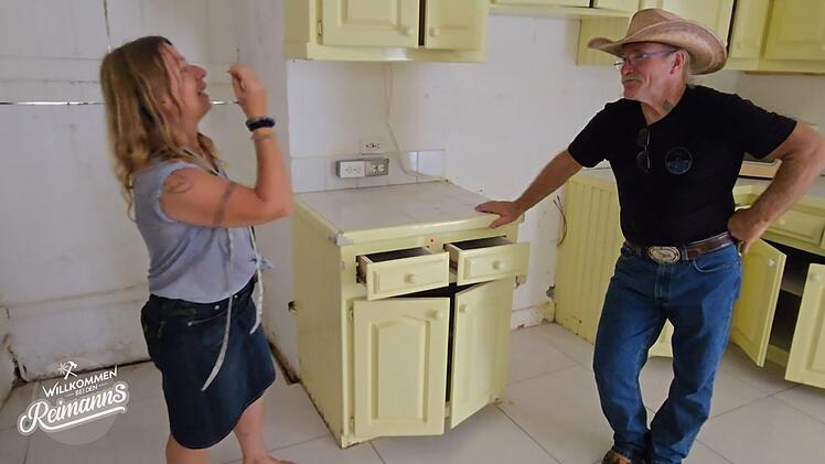 In ihrer zuk&uuml;nftigen K&uuml;che ging es zwischen Konny und Manu Reimann hoch her.