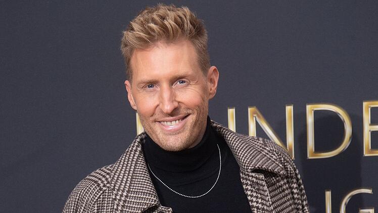 In Laufe dieses Jahres moderiert Maximilian Arland die Musiktour "Die gro&szlig;e Schlager Hitparade".